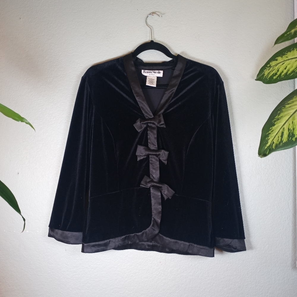 Vintage Black Velvet Satin Bow Snap Front Festive Holiday Christmas Jacket L